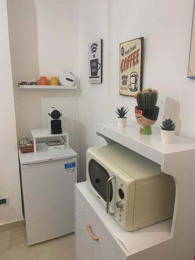 Mameli House Apartment Bari Bagian luar foto