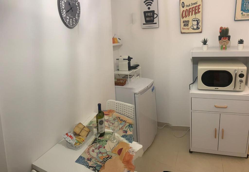 Mameli House Apartment Bari Bagian luar foto