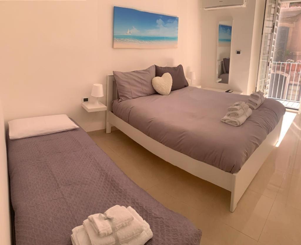 Mameli House Apartment Bari Bagian luar foto
