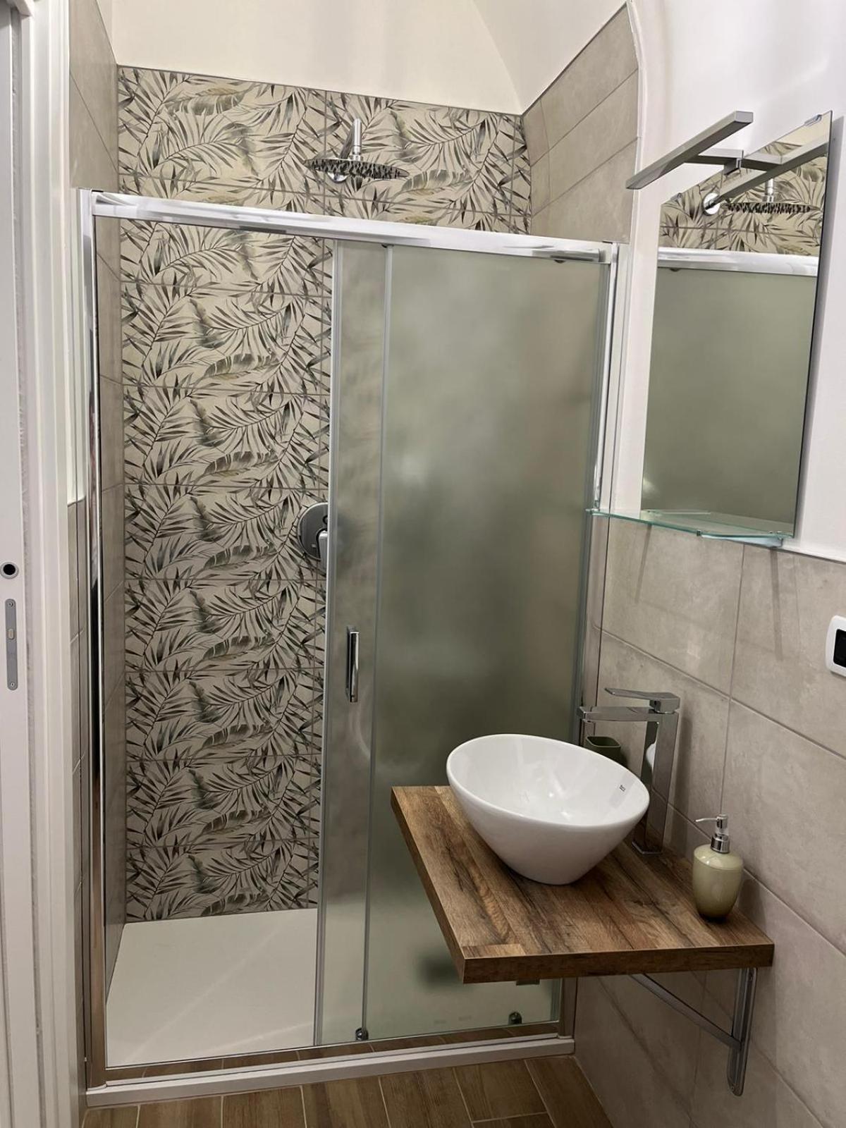 Mameli House Apartment Bari Bagian luar foto